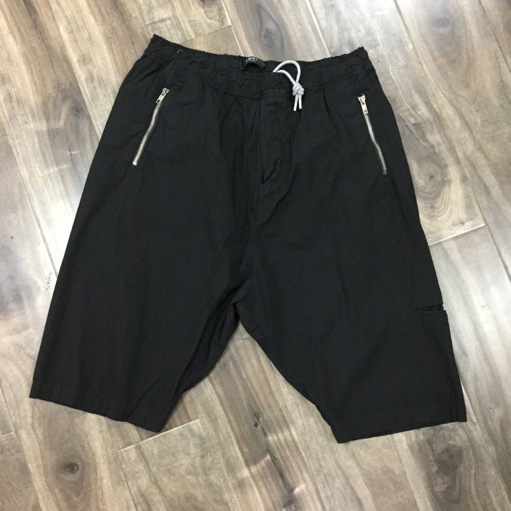 CWST MEN SHORTS